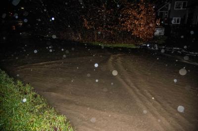 Murrhardt: Steigende Pegel sorgen fuer ueberflutete Strassen - Feuerwehr ueber 5 Stunden im Einsatz